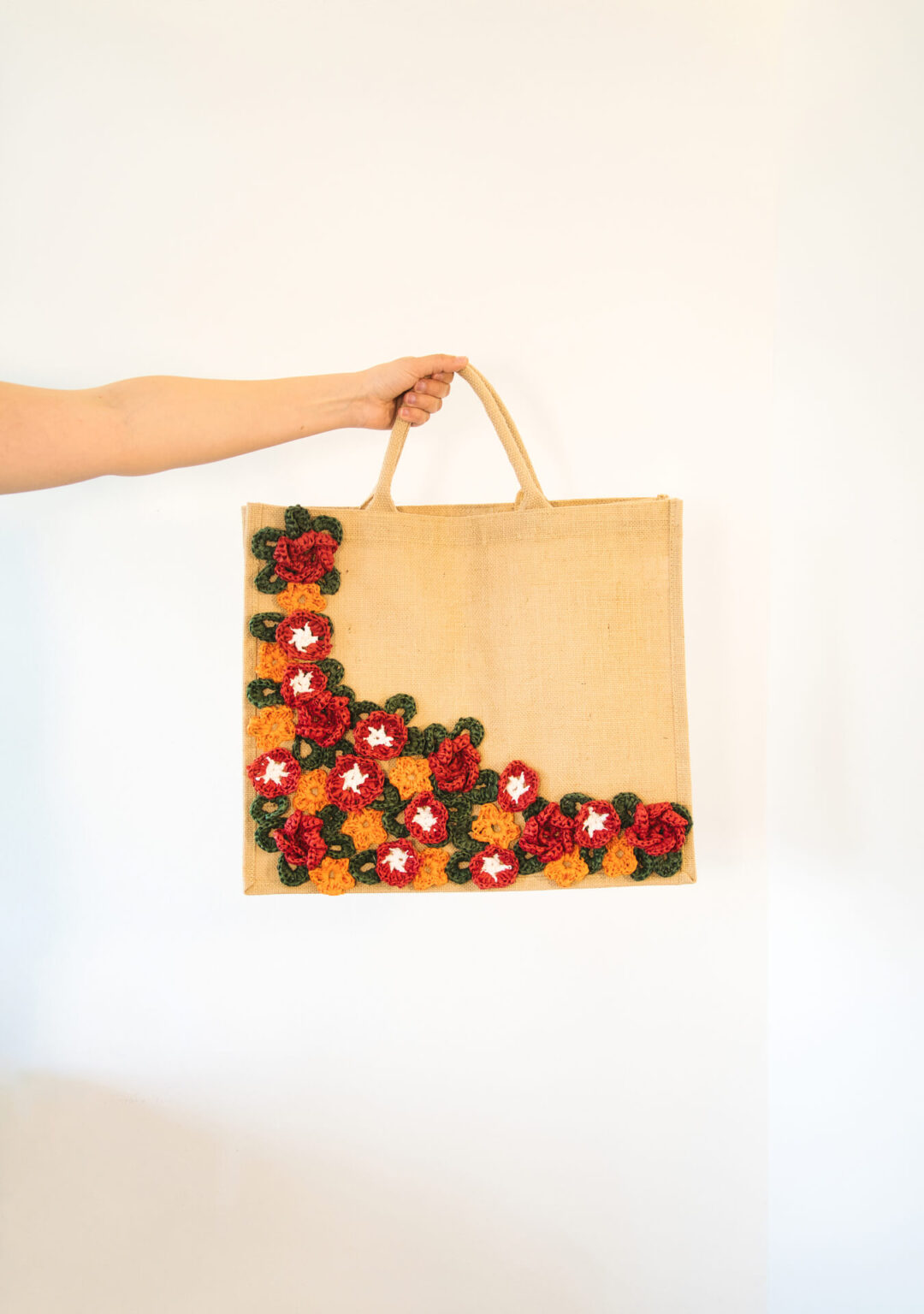 InaPavl-Bag-Jute-Dorothea-Flowers-Ina